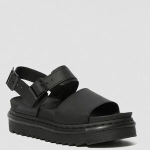 VOSS WOMEN'S LEATHER STRAP SANDALS